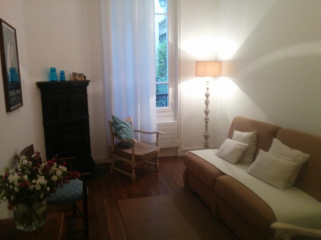 La Cour Du 5Eme - Chambre D'Hotes Париж Екстериор снимка