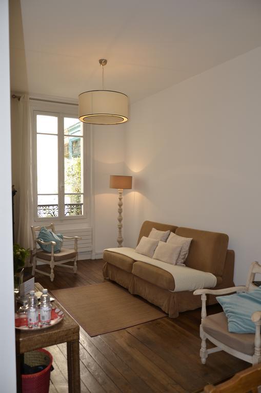 La Cour Du 5Eme - Chambre D'Hotes Париж Стая снимка